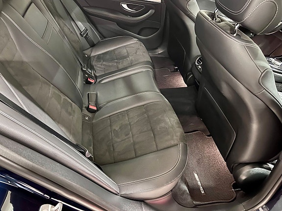 Mercedes-Benz E220 d 23 of 28