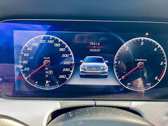 Mercedes-Benz E220 d 14 of 28