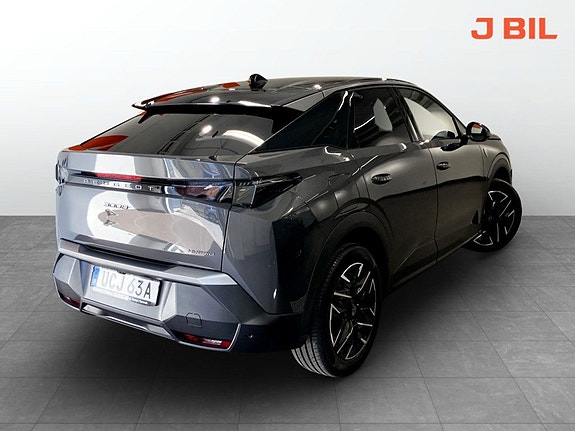 Peugeot 3008 3 of 5