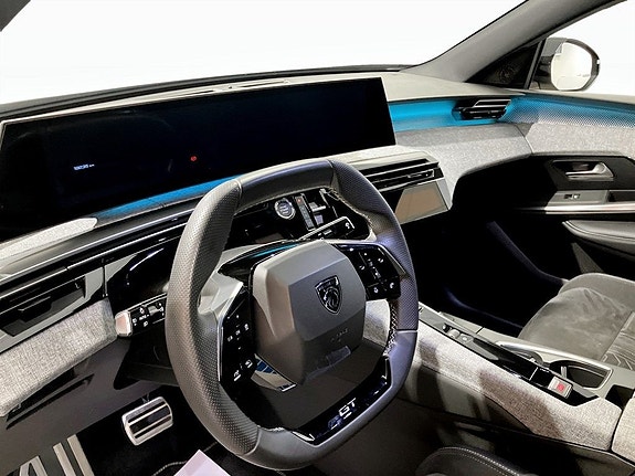 Peugeot 3008 4 of 5