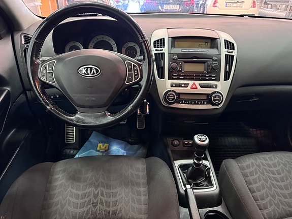 Kia Ceed 9 of 15