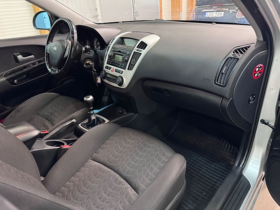Kia Ceed 15 of 15