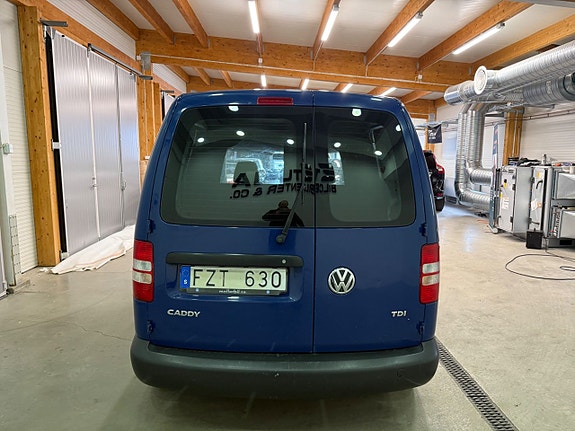 Volkswagen Caddy 11 of 15