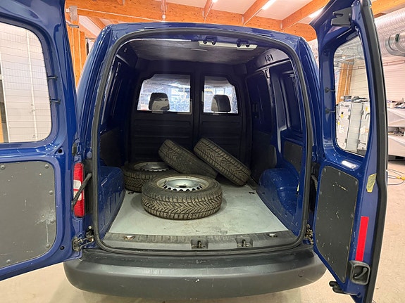 Volkswagen Caddy 12 of 15