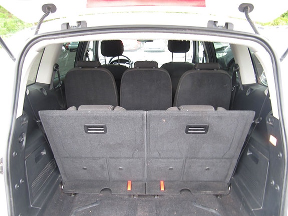 Ford S-MAX 5 of 5