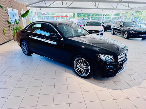 Mercedes-Benz E200 16 of 21