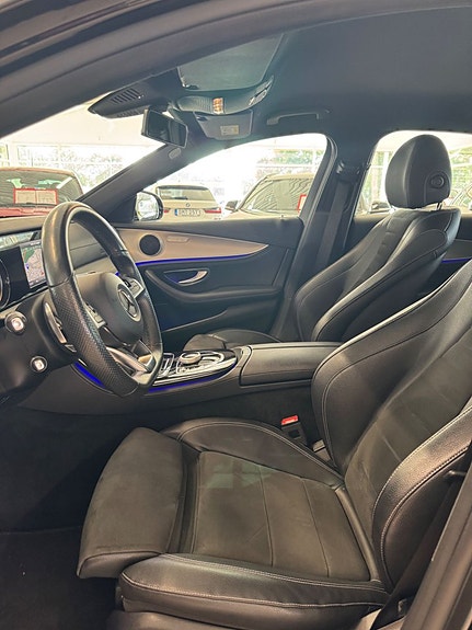 Mercedes-Benz E200 15 of 21