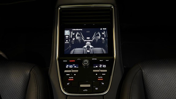 Porsche Panamera 4S 22 of 30