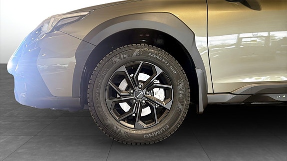 Subaru Outback 9 of 12