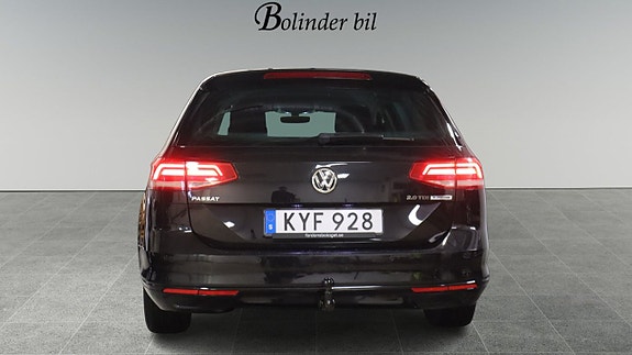 Volkswagen Passat 5 of 5