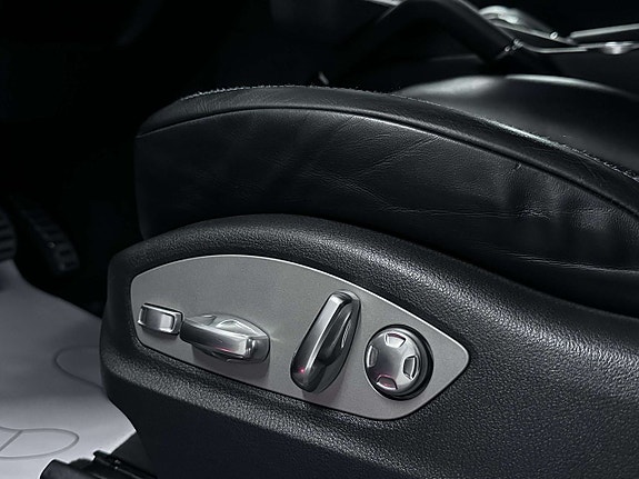 Porsche Cayenne S 26 of 28