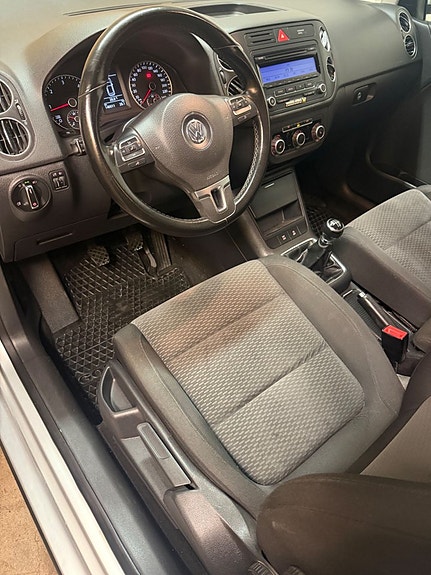Volkswagen Golf Plus 16 of 27