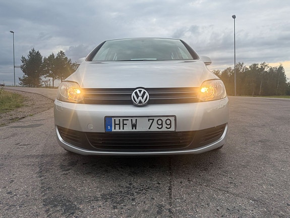 Volkswagen Golf Plus 2 of 27