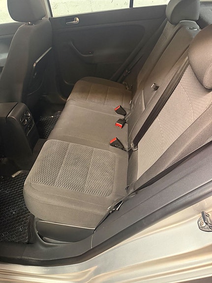 Volkswagen Golf Plus 19 of 27