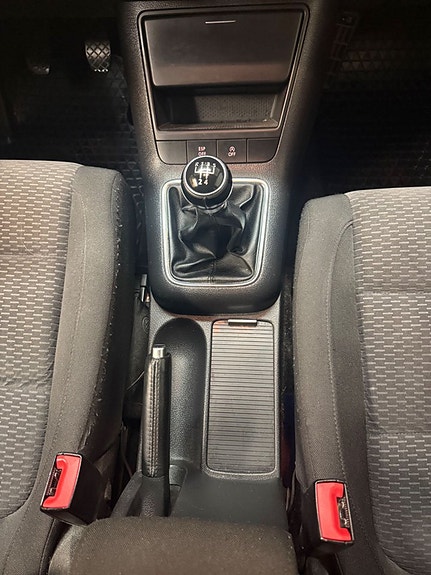 Volkswagen Golf Plus 24 of 27