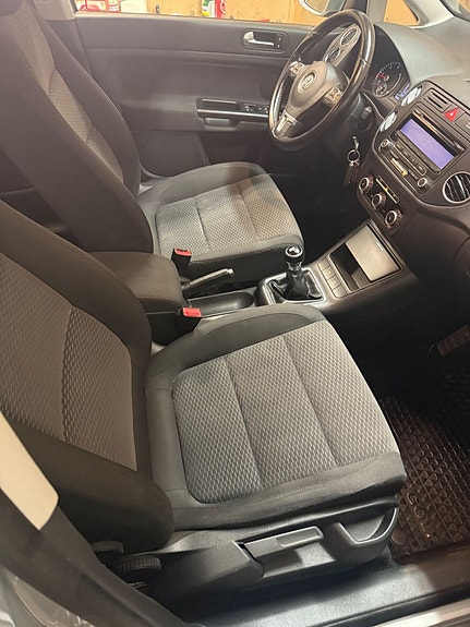Volkswagen Golf Plus 22 of 27