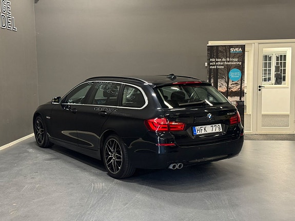 BMW 530xd 4 of 5
