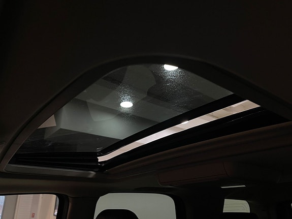 Chevrolet Tahoe 15 of 30