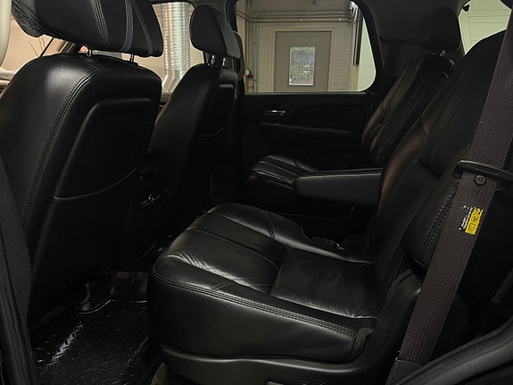 Chevrolet Tahoe 29 of 30