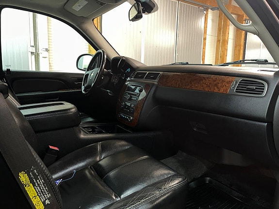 Chevrolet Tahoe 28 of 30