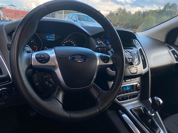 Ford Focus 6 of 15