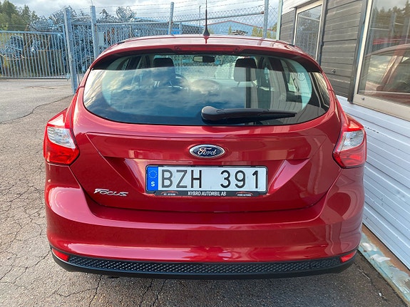 Ford Focus 15 of 15