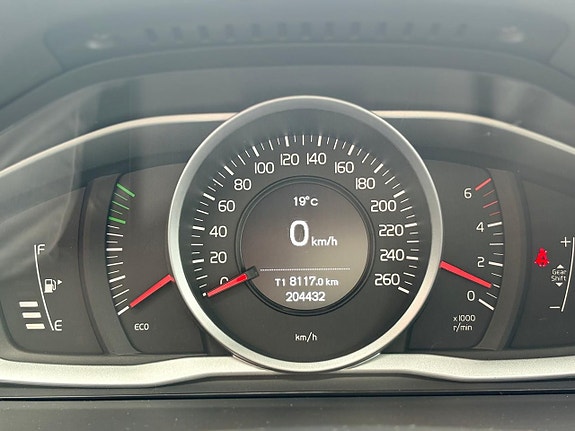 Volvo V70 13 of 26
