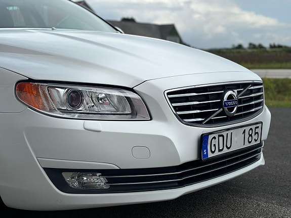Volvo V70 25 of 26