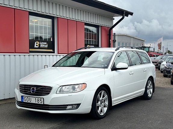 Volvo V70 5 of 26