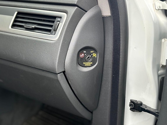 Volvo V70 21 of 26
