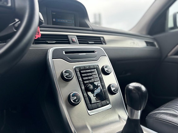 Volvo V70 18 of 26