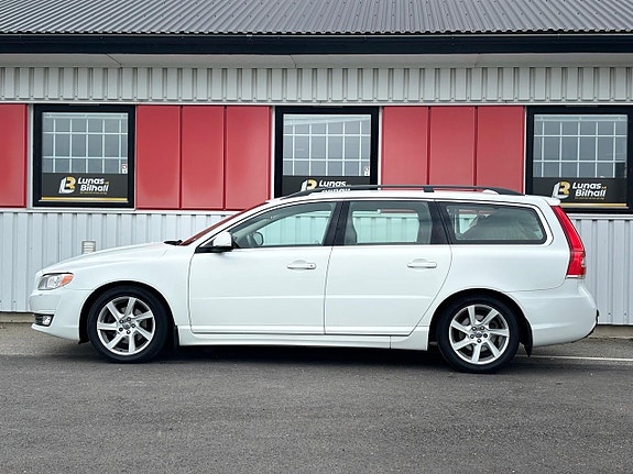 Volvo V70 6 of 26