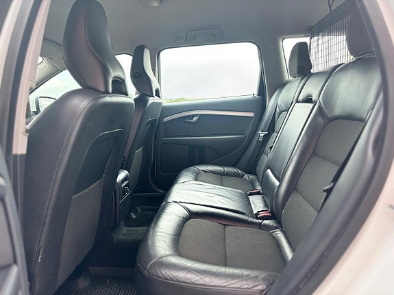 Volvo V70 24 of 26