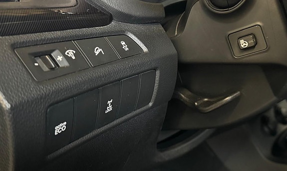 Hyundai Santa Fe 10 of 17