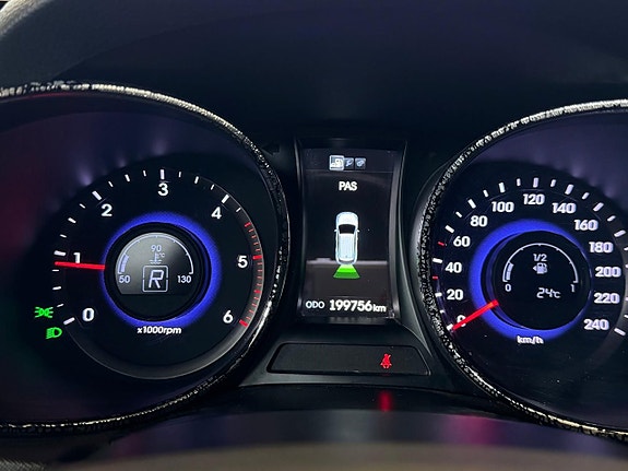Hyundai Santa Fe 17 of 17