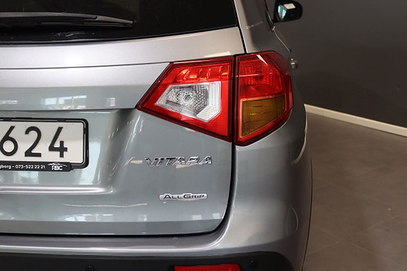 Suzuki Vitara 12 of 26