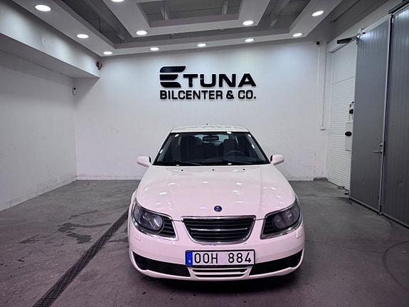 Saab 9-5 2 of 15