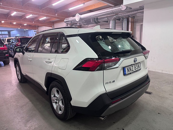 Toyota RAV4 16 of 19