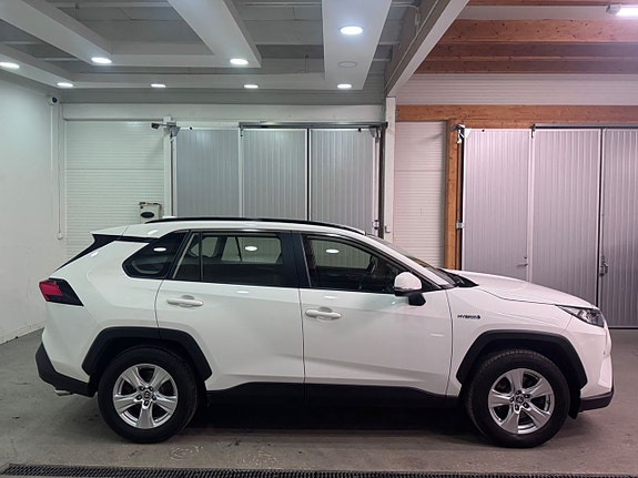 Toyota RAV4 19 of 19