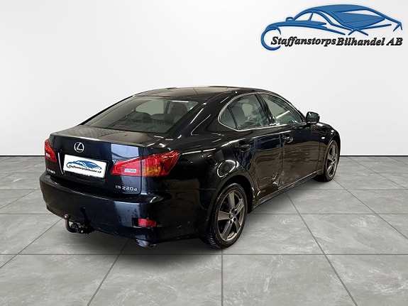Lexus IS220d 3 of 7