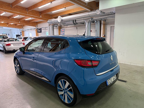 Renault Clio 13 of 17