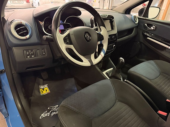Renault Clio 7 of 17