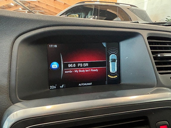 Volvo V60 14 of 19