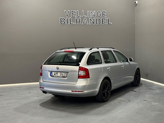 Skoda Octavia 3 of 5
