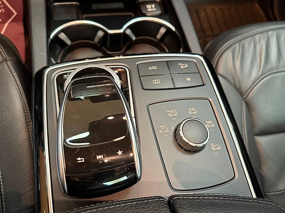 Mercedes-Benz GLE400 18 of 27