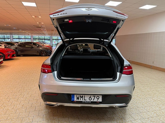 Mercedes-Benz GLE400 10 of 27
