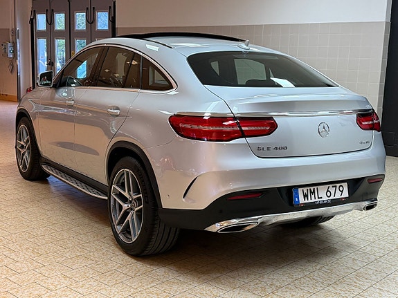 Mercedes-Benz GLE400 4 of 27