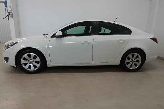 Opel Insignia 3 of 5