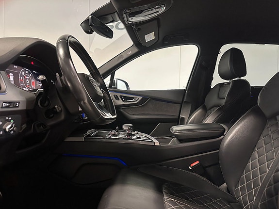 Audi SQ7 6 of 29
