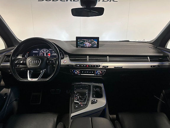 Audi SQ7 14 of 29